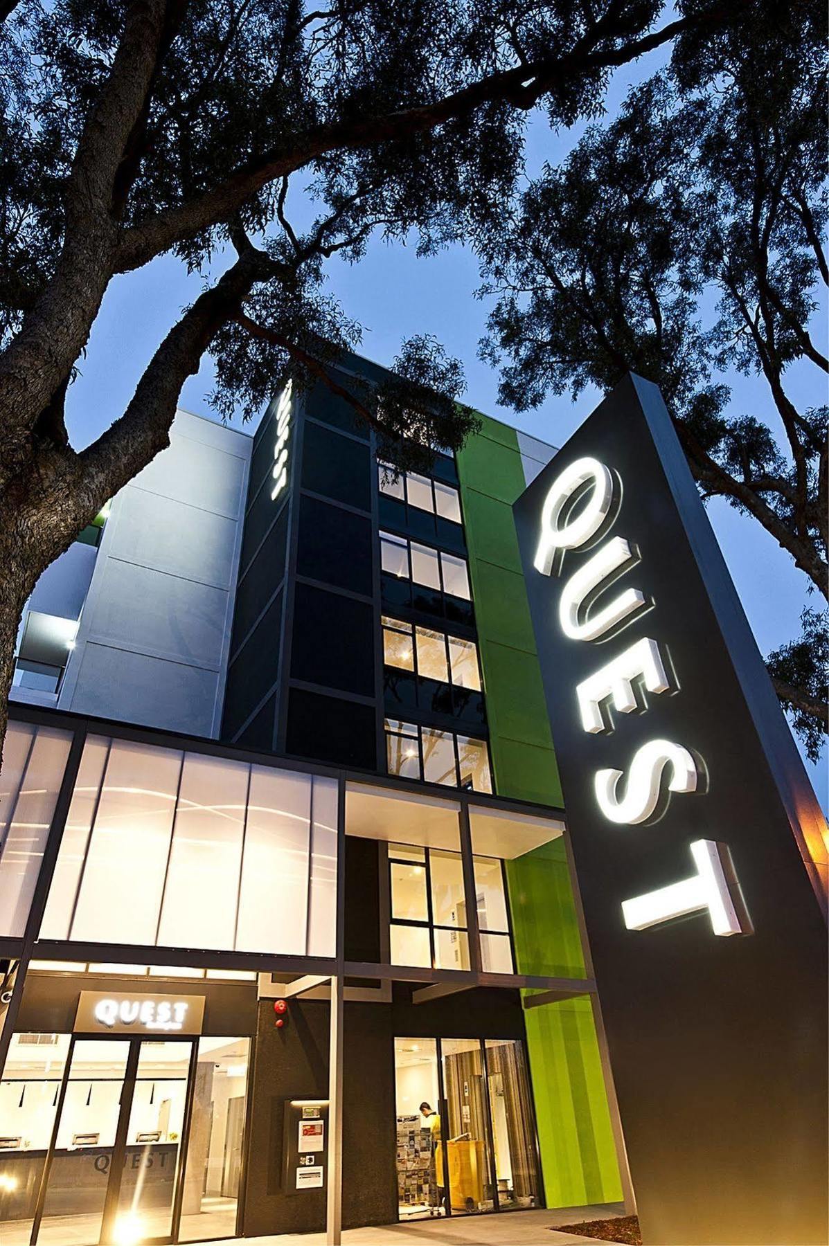 Quest Rockingham Aparthotel Exterior foto
